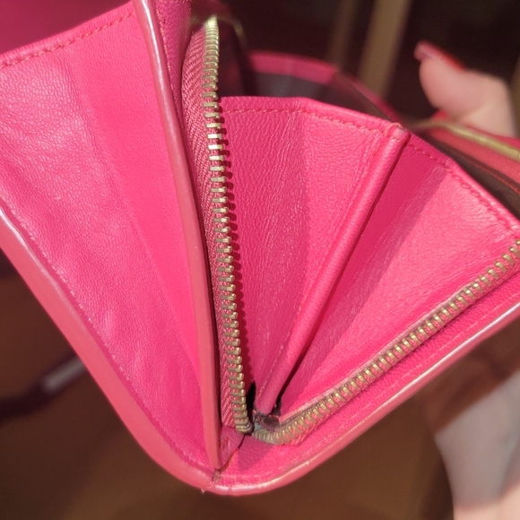 Bottega Veneta Intrecciato Cranberry Woven Leather Clutch - Picture 10 of 11